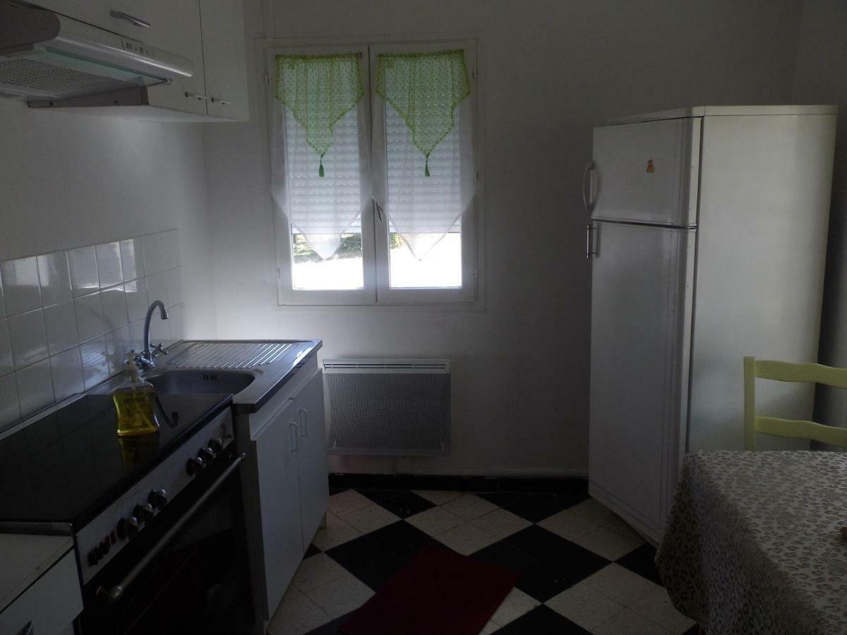 Auberge Des Garrigues ニーム エクステリア 写真