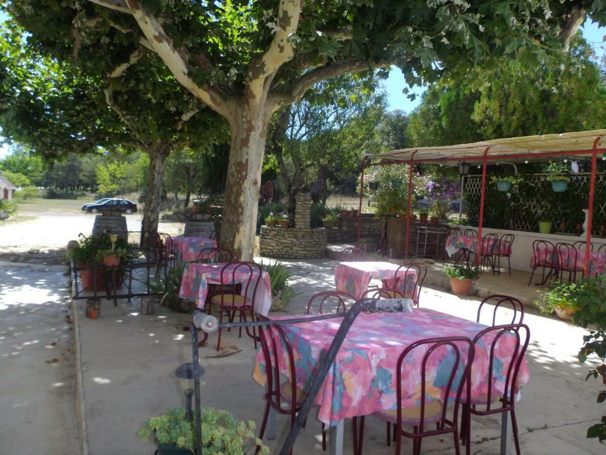 Auberge Des Garrigues ニーム エクステリア 写真
